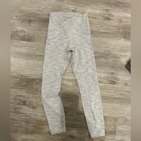 Lululemon align legging size 4 light grey space dye- Ice Grey Alpine White - Picture 2 of 3